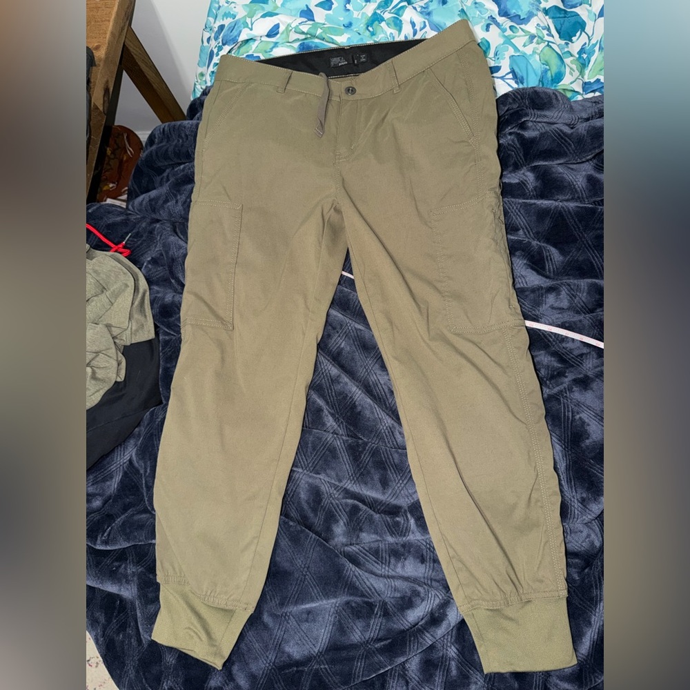 Prana Olive Green Jogger size 8